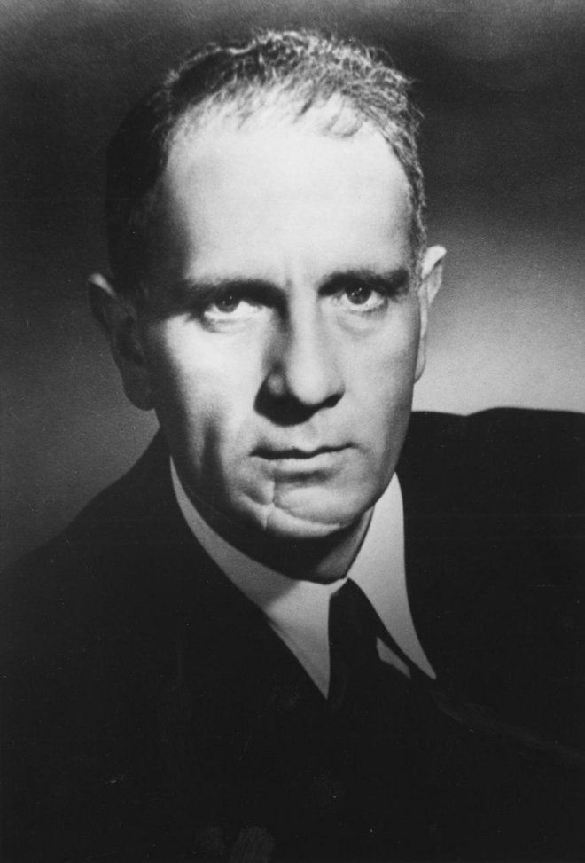 Portrait: Theodor Haubach