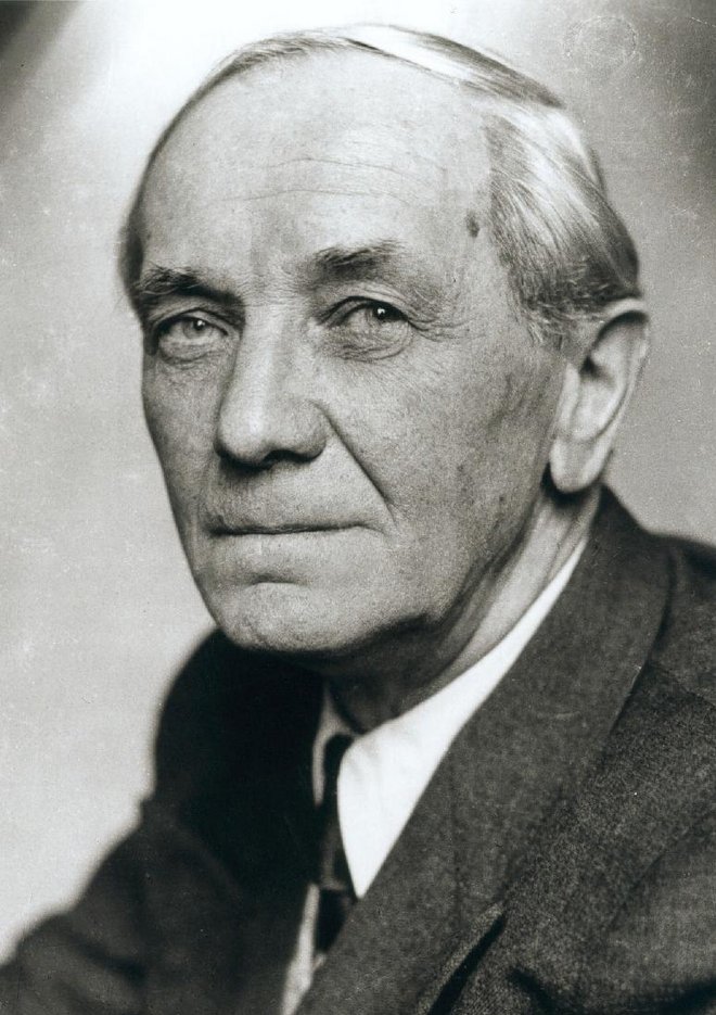 Portrait: Peter Suhrkamp